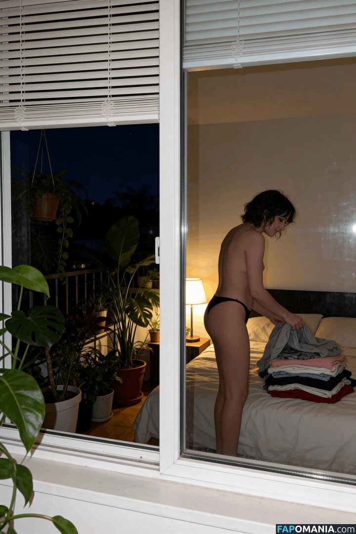 Izzzyzzz / https: Nude OnlyFans  Leaked Photo #3