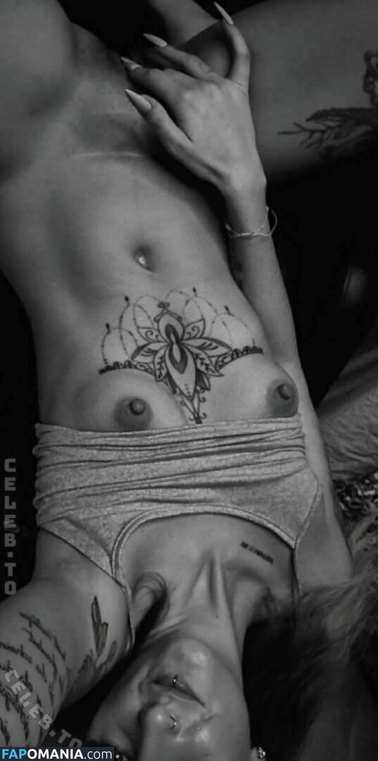 J_koerty / lyraa_xx Nude OnlyFans  Leaked Photo #1