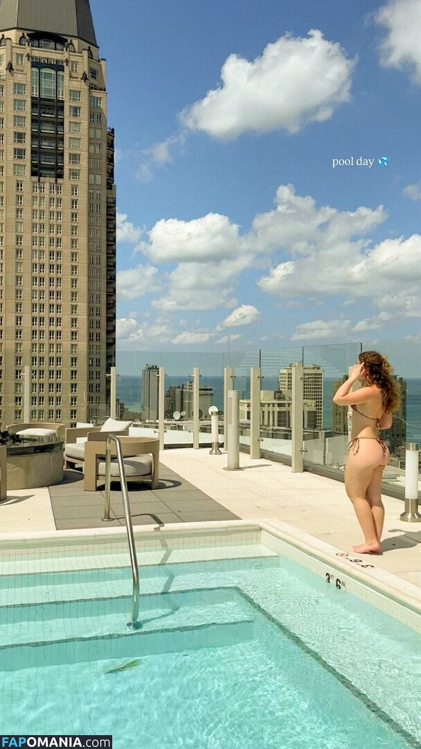 Jacindatravels_ / peachycaro Nude OnlyFans  Leaked Photo #4