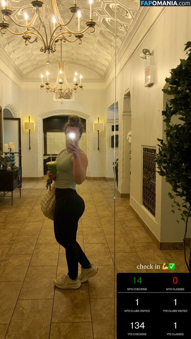 Jacindatravels_ / peachycaro Nude OnlyFans  Leaked Photo #7