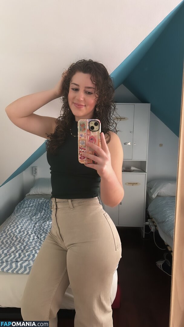 Jacindatravels_ / peachycaro Nude OnlyFans  Leaked Photo #61