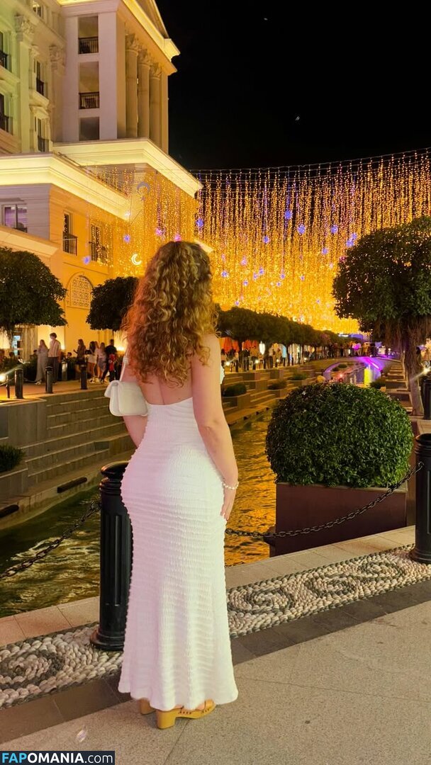 Jacindatravels_ / peachycaro Nude OnlyFans  Leaked Photo #71