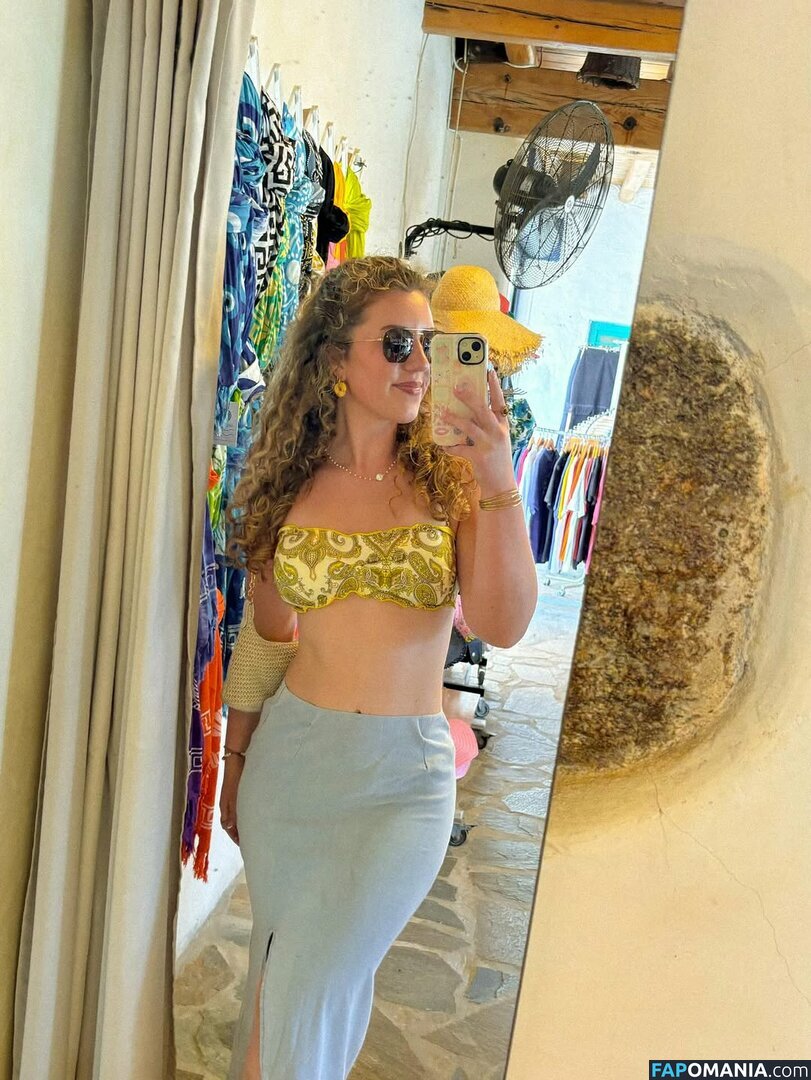 Jacindatravels_ / peachycaro Nude OnlyFans  Leaked Photo #199