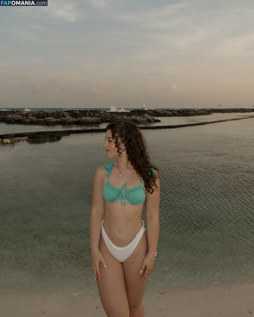 Jacindatravels_ / peachycaro Nude OnlyFans  Leaked Photo #215