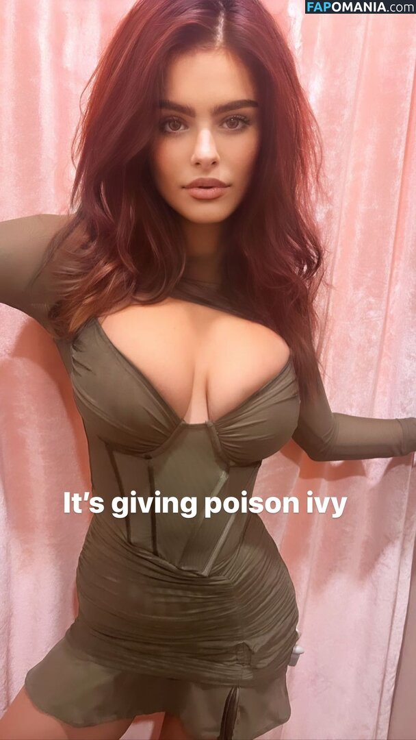 Jacquie Lee Nude OnlyFans  Leaked Photo #1