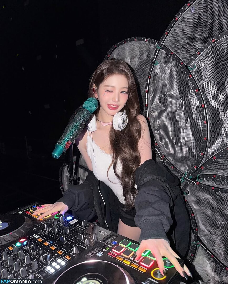 Jang Won-young / for_everyoung10 / 장원영 WONYOUNG Nude OnlyFans  Leaked Photo #150