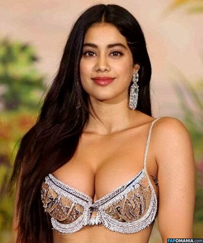 Janhvi Kapoor / janhvikapoor Nude OnlyFans  Leaked Photo #40
