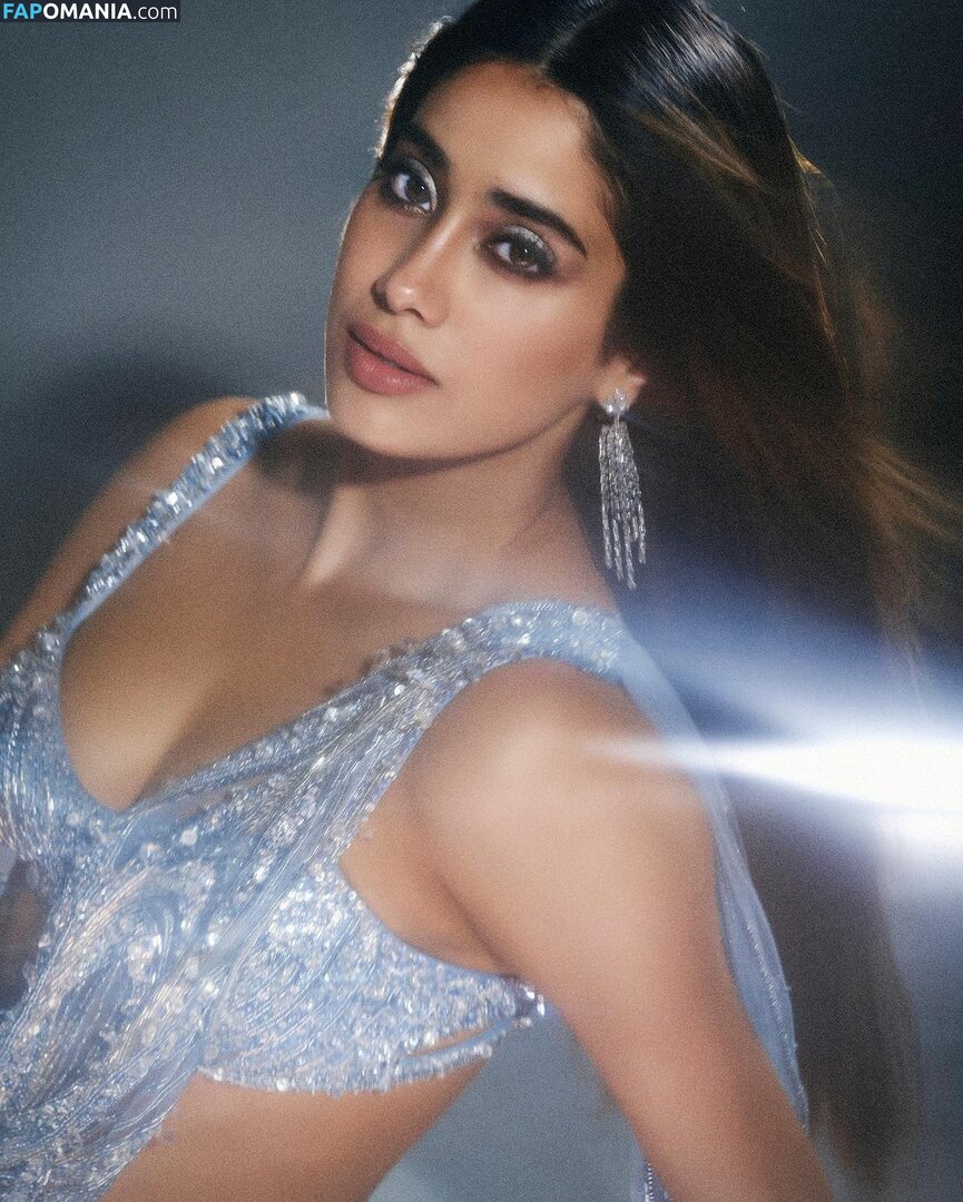 Janhvi Kapoor / janhvikapoor Nude OnlyFans  Leaked Photo #54