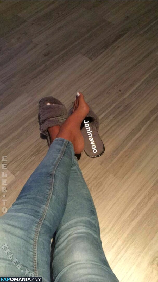 Janinavoo / janina.vogel.77 / janinavooo Nude OnlyFans  Leaked Photo #8