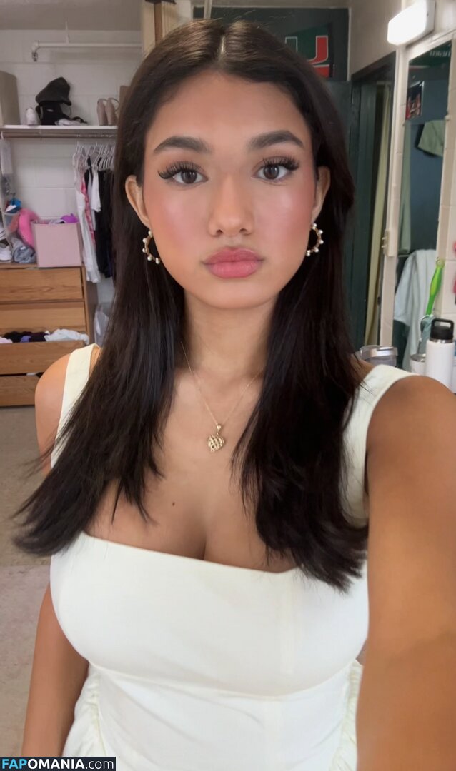 jasmine_lillyyy / jasmine_lillyyyy Nude OnlyFans  Leaked Photo #38