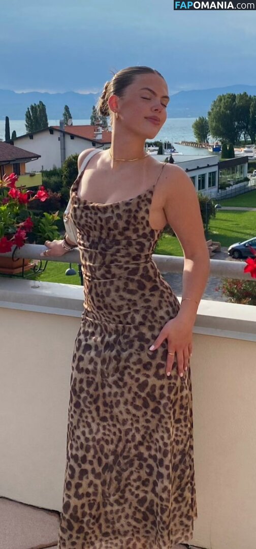 Jelle Karbstein / Jellefeline / jelenajensen Nude OnlyFans  Leaked Photo #179