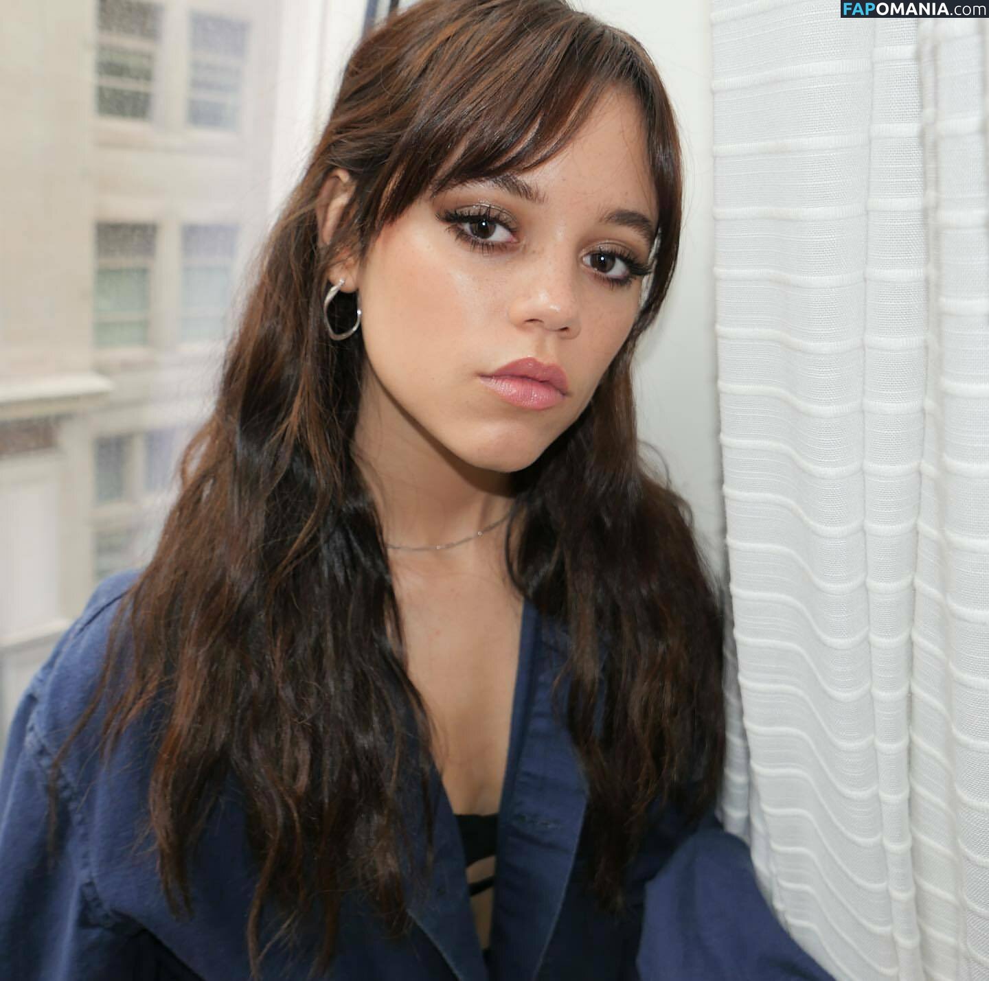 Jenna Ortega / Page / jennaortega Nude OnlyFans  Leaked Photo #86
