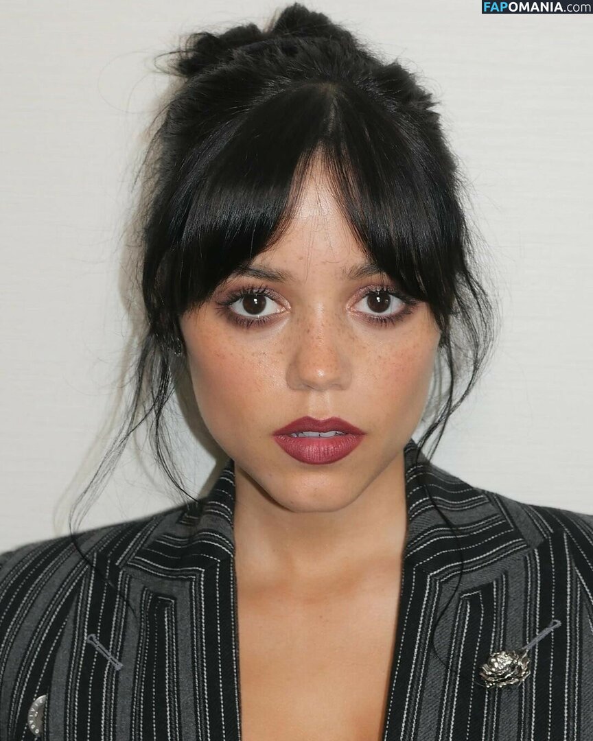 Jenna Ortega / Page / jennaortega Nude OnlyFans  Leaked Photo #1406