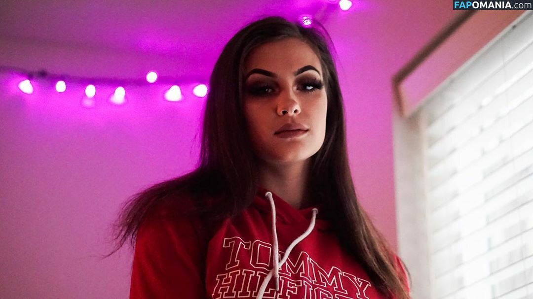 Jennica / iamjenicca / jenicca / jennicathomp Nude OnlyFans  Leaked Photo #11