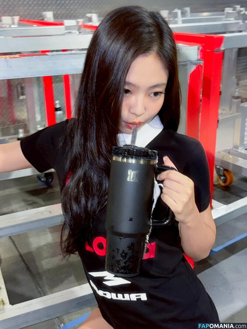 Blackpink / Jennie | BLΛƆKPIИK / jennierubyjane / sheflieshigh Nude OnlyFans  Leaked Photo #440