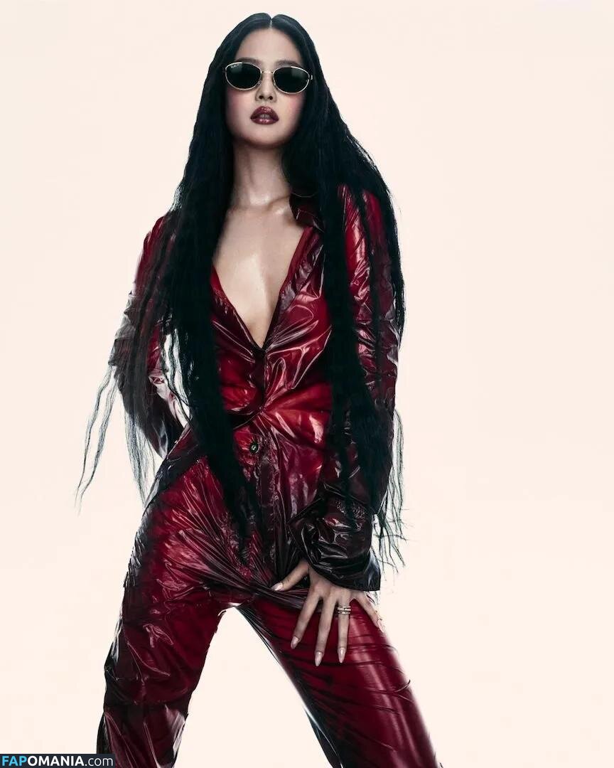 Blackpink / Jennie | BLΛƆKPIИK / jennierubyjane / sheflieshigh Nude OnlyFans  Leaked Photo #509