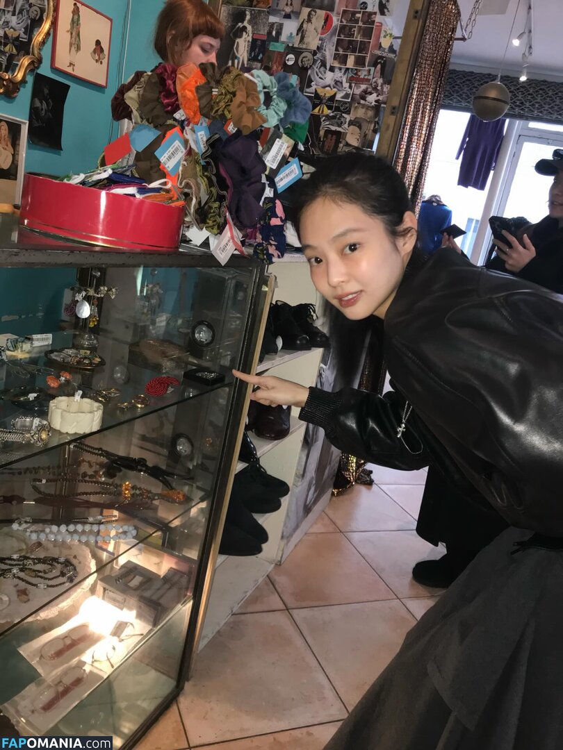 Blackpink / Jennie | BLΛƆKPIИK / jennierubyjane / sheflieshigh Nude OnlyFans  Leaked Photo #519