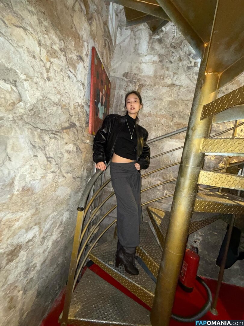 Blackpink / Jennie | BLΛƆKPIИK / jennierubyjane / sheflieshigh Nude OnlyFans  Leaked Photo #523