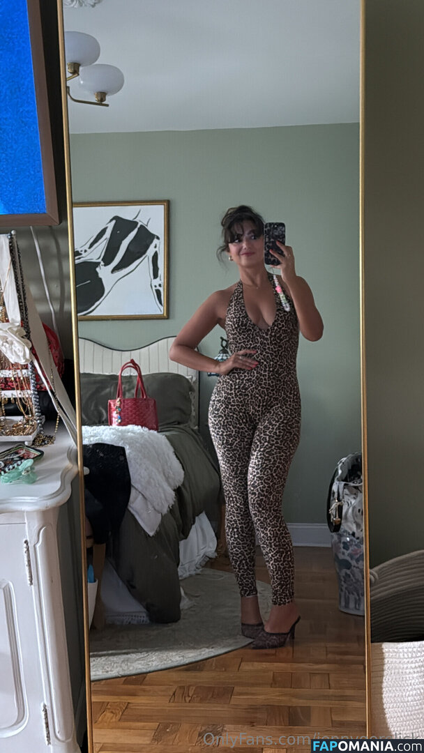 Jenny Gorelick / jennycestquoi / jennygorelick Nude OnlyFans  Leaked Photo #5