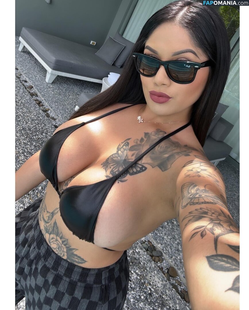 Jessica Elliott / Jessica Estrada / https: / jesslilyelliott / pinky_von_tease / pinkyvont Nude OnlyFans  Leaked Photo #3