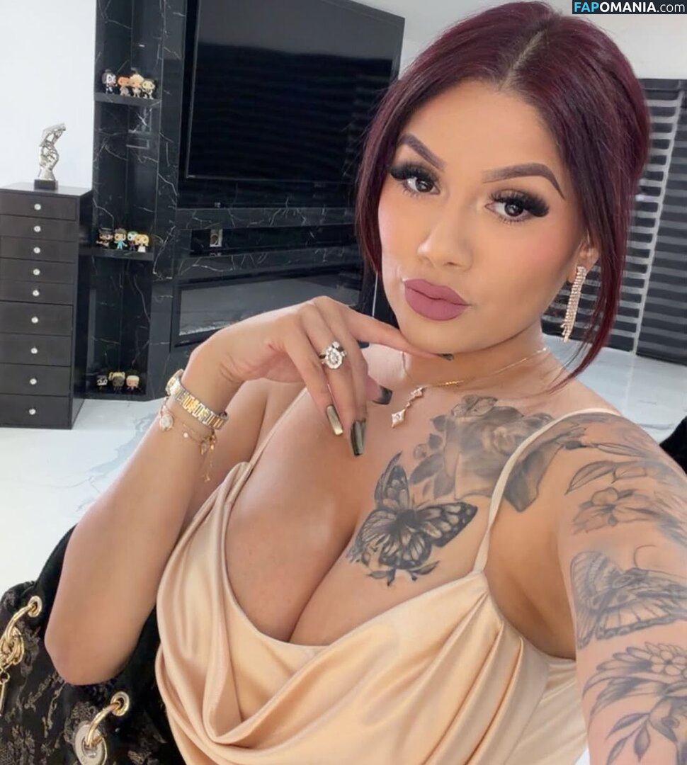 Jessica Elliott / Jessica Estrada / https: / jesslilyelliott / pinky_von_tease / pinkyvont Nude OnlyFans  Leaked Photo #13