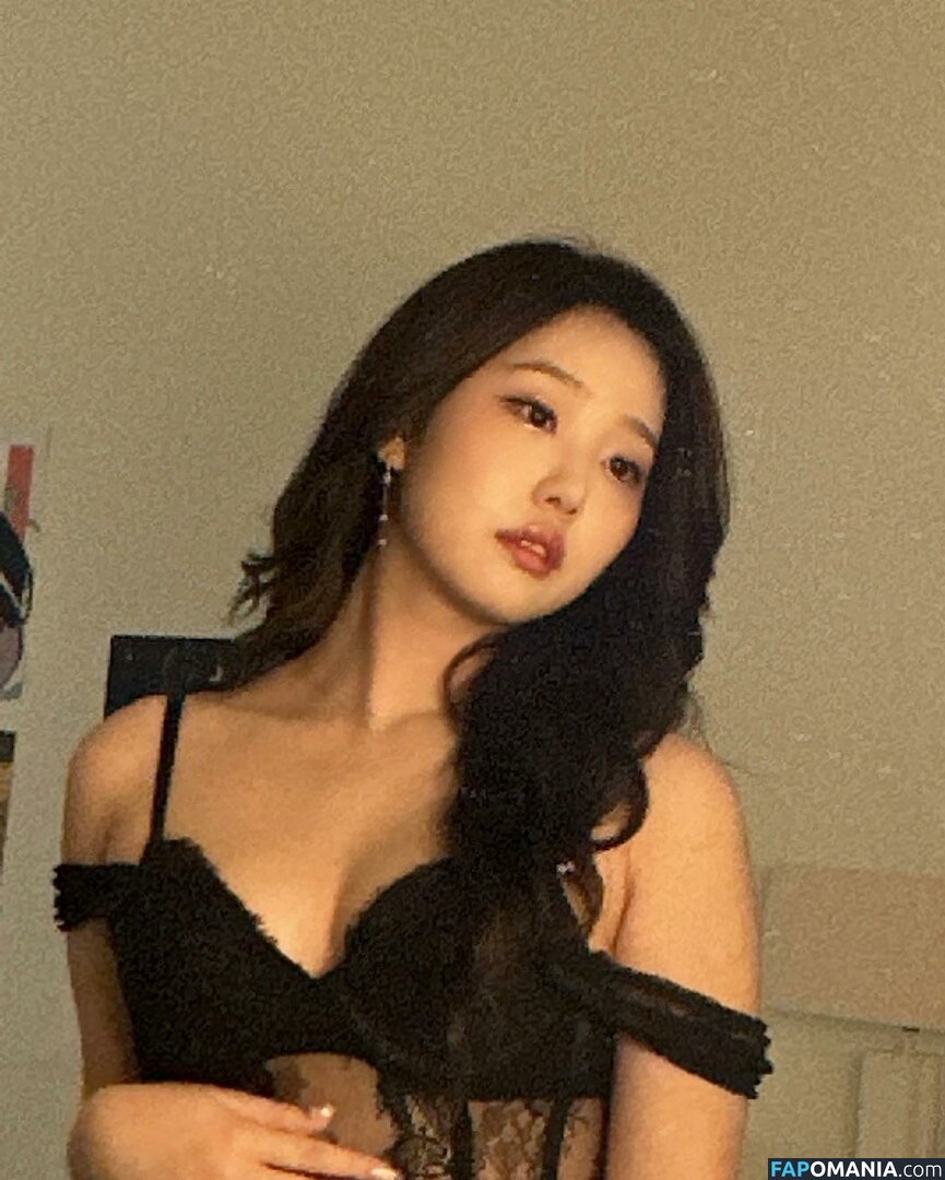 AGirlAndAGame / Jessica / h.yojeong / jessicahkim / jessicanigri Nude OnlyFans  Leaked Photo #15