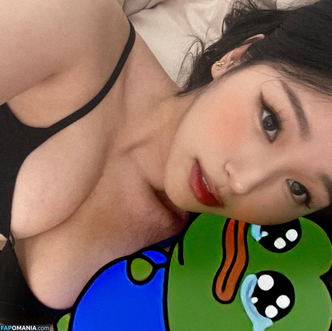 AGirlAndAGame / Jessica / h.yojeong / jessicahkim / jessicanigri Nude OnlyFans  Leaked Photo #45