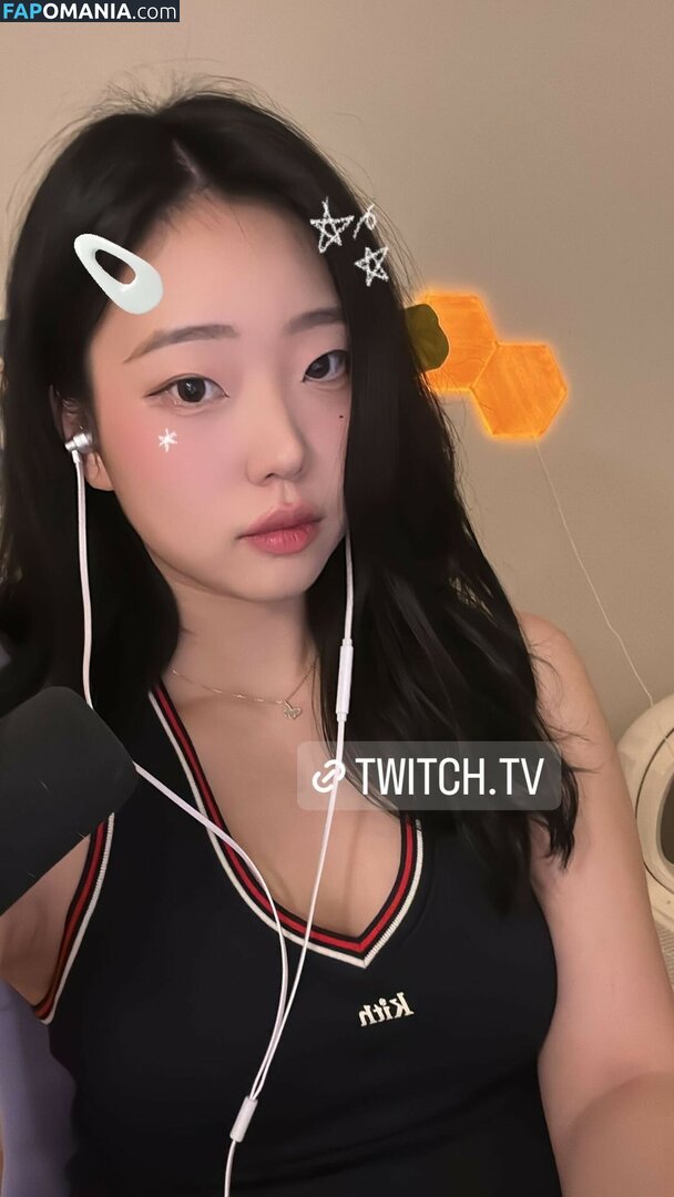 AGirlAndAGame / Jessica / h.yojeong / jessicahkim / jessicanigri Nude OnlyFans  Leaked Photo #50