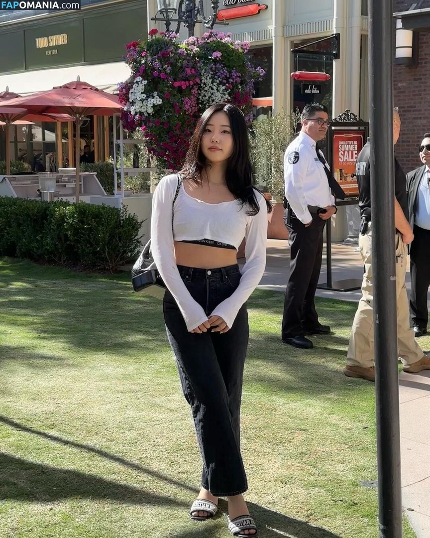 AGirlAndAGame / Jessica / h.yojeong / jessicahkim / jessicanigri Nude OnlyFans  Leaked Photo #85