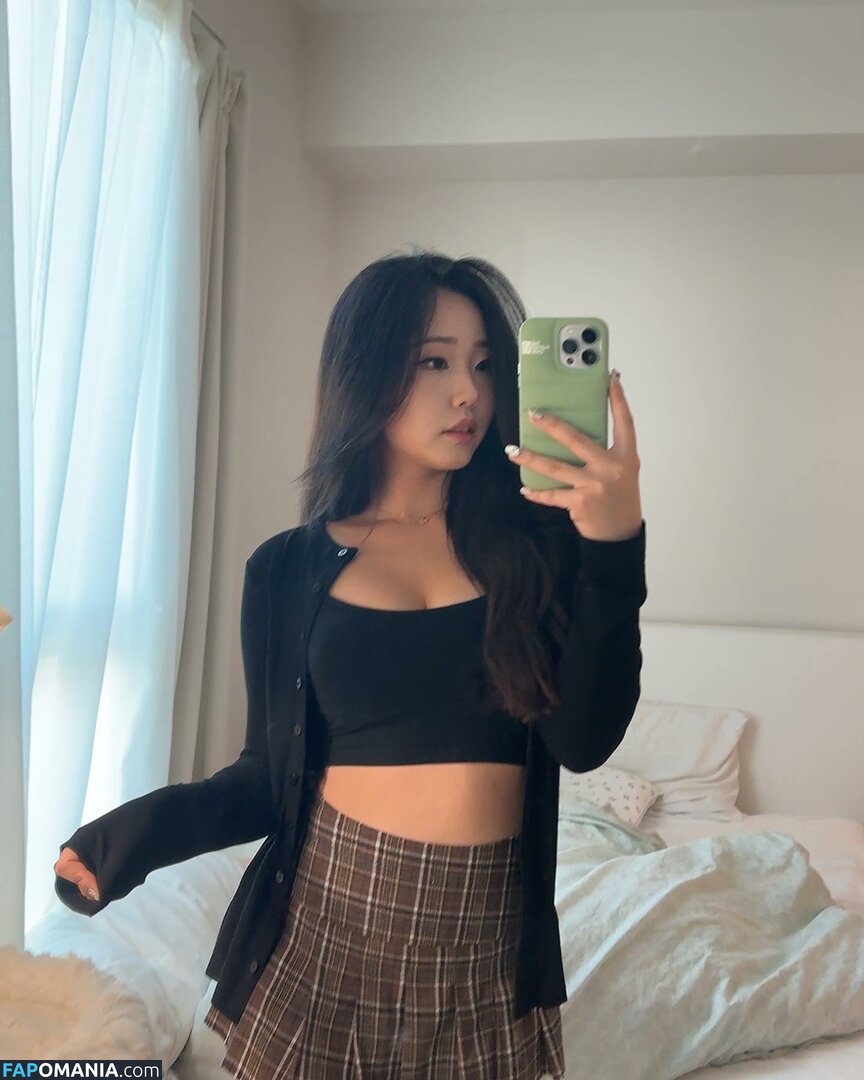 AGirlAndAGame / Jessica / h.yojeong / jessicahkim / jessicanigri Nude OnlyFans  Leaked Photo #224