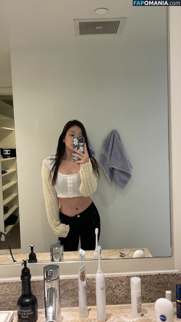 AGirlAndAGame / Jessica / h.yojeong / jessicahkim / jessicanigri Nude OnlyFans  Leaked Photo #268