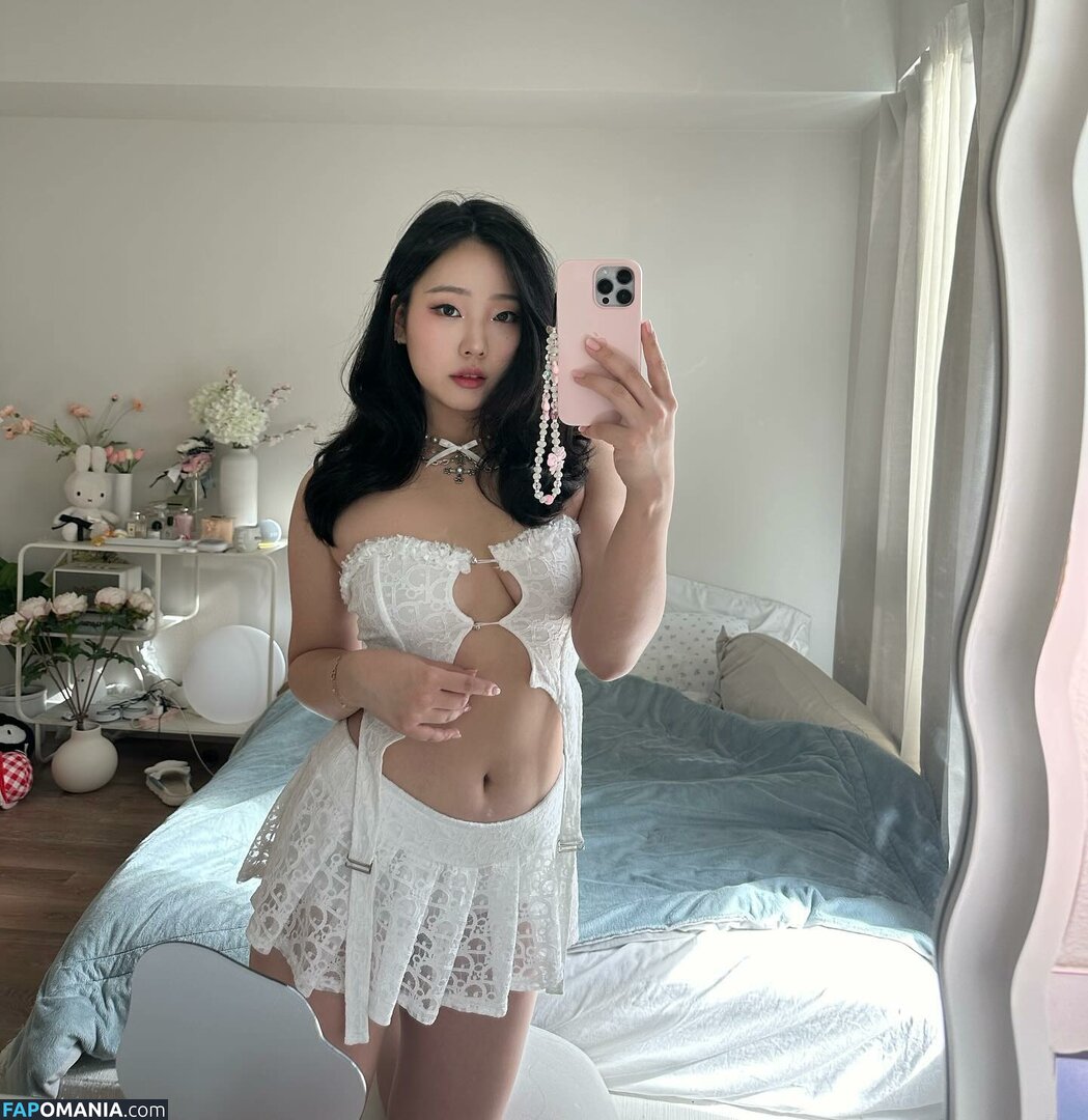AGirlAndAGame / Jessica / h.yojeong / jessicahkim / jessicanigri Nude OnlyFans  Leaked Photo #434