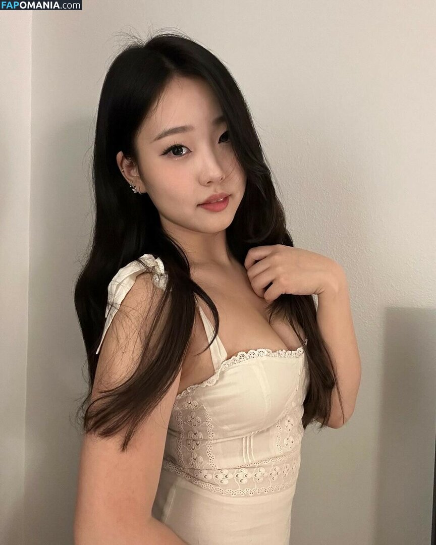 AGirlAndAGame / Jessica / h.yojeong / jessicahkim / jessicanigri Nude OnlyFans  Leaked Photo #458