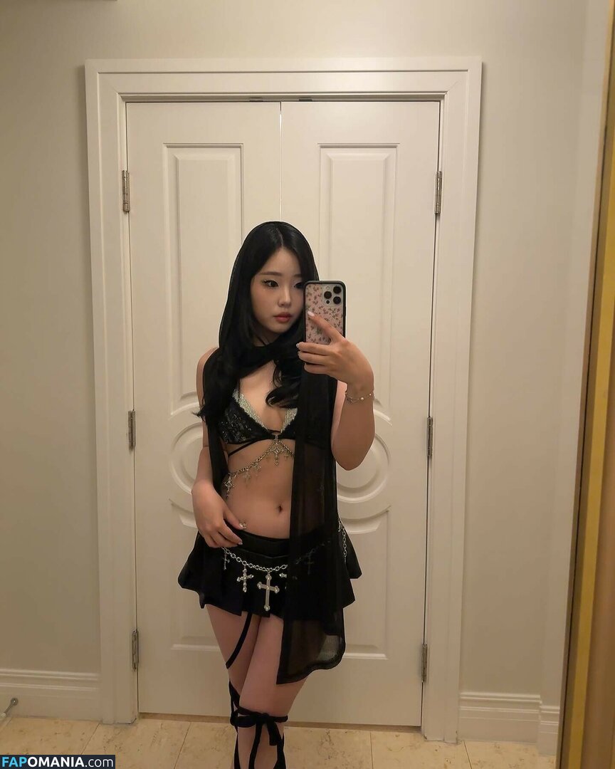 AGirlAndAGame / Jessica / h.yojeong / jessicahkim / jessicanigri Nude OnlyFans  Leaked Photo #711