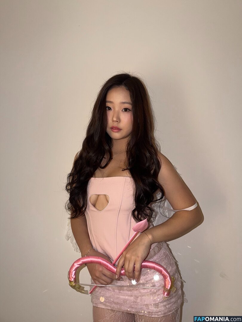 AGirlAndAGame / Jessica / h.yojeong / jessicahkim / jessicanigri Nude OnlyFans  Leaked Photo #931
