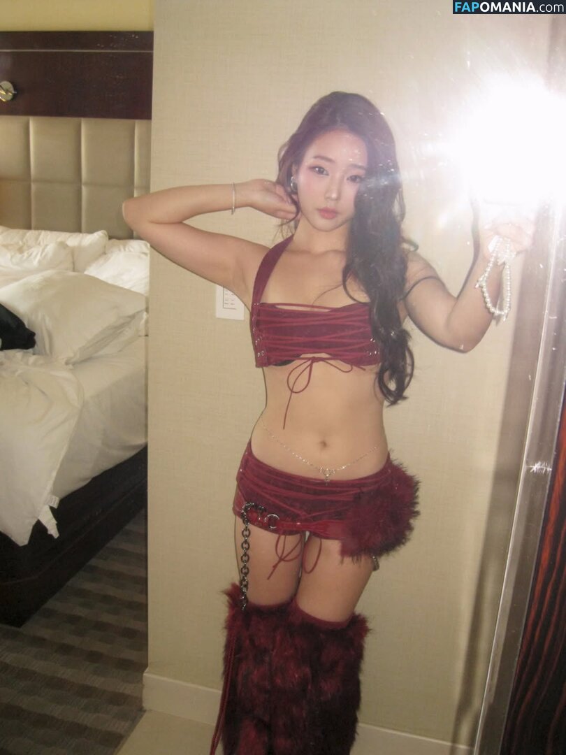 AGirlAndAGame / Jessica / jessicahkim / jessicanigri / kaburbank Nude OnlyFans  Leaked Photo #955