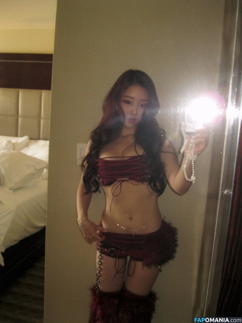 AGirlAndAGame / Jessica / jessicahkim / jessicanigri / kaburbank Nude OnlyFans  Leaked Photo #959