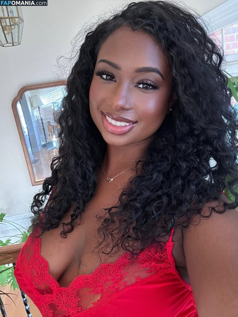 jharionne Nude OnlyFans  Leaked Photo #5