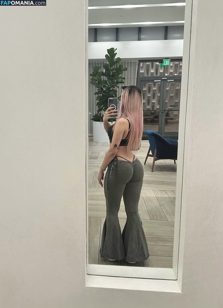 Jilikat Nude OnlyFans  Leaked Photo #23