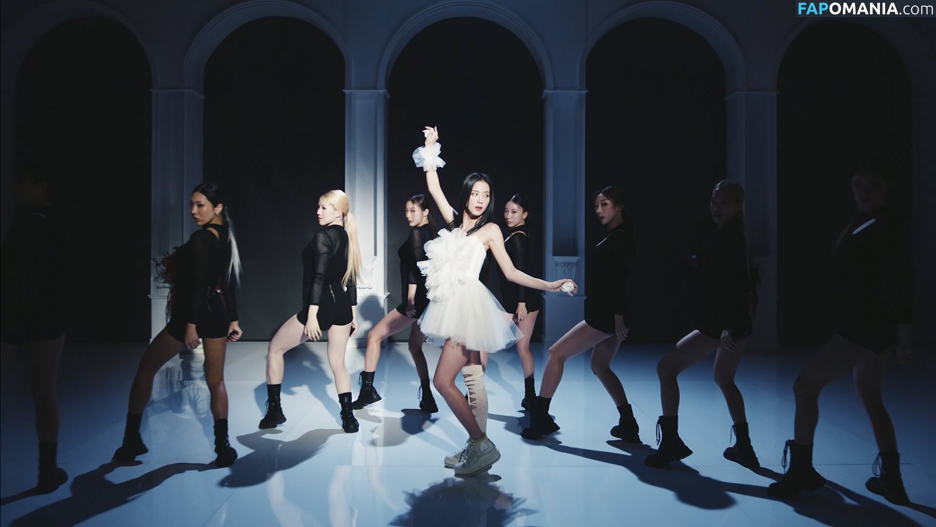 BLACKPINK / Jisoo / qenshizu / sooyaaa__ Nude OnlyFans  Leaked Photo #571