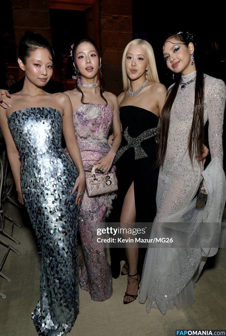 BLACKPINK / Jisoo / qenshizu / sooyaaa__ Nude OnlyFans  Leaked Photo #637