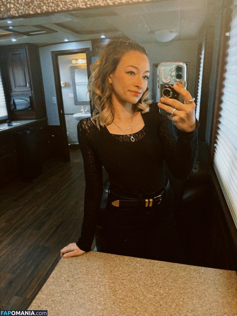 Jodelle Ferland / jodellemicah Nude OnlyFans  Leaked Photo #9
