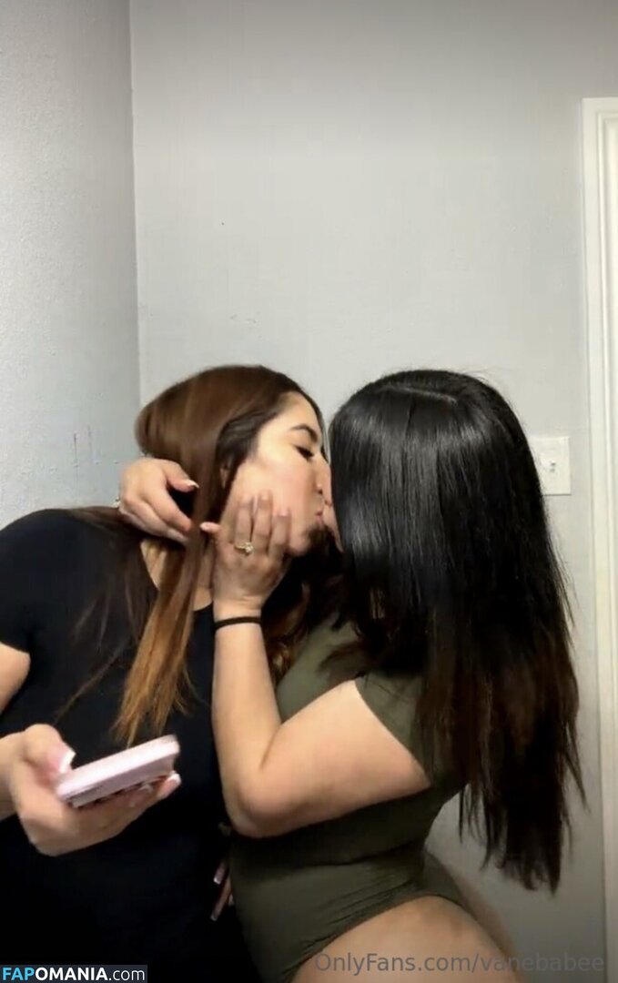  / Isntagram aka Vanebabee / josselinxc.c / vanebabee Nude OnlyFans  Leaked Photo #2