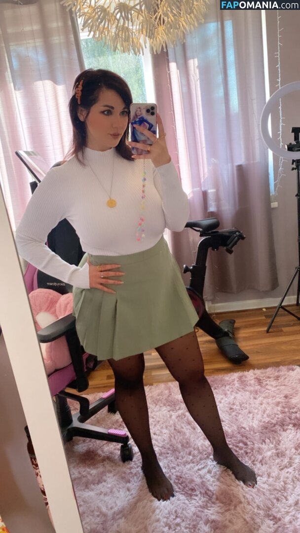 Joulischka Nude OnlyFans  Leaked Photo #3