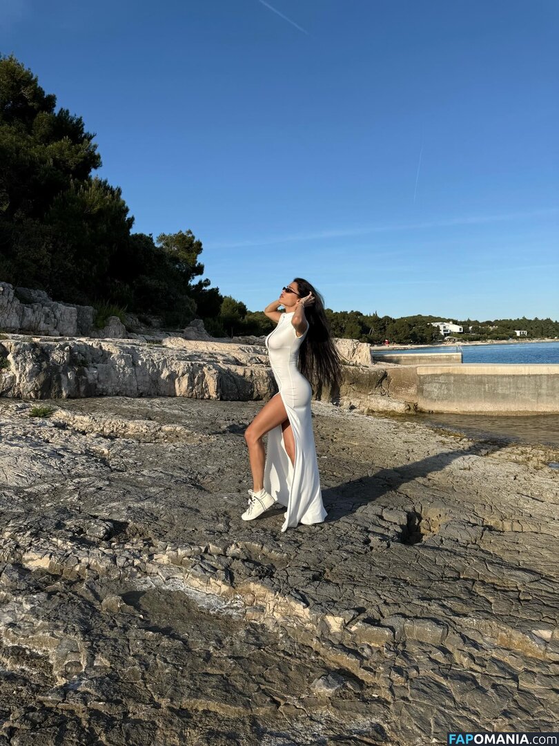 Jovana Djordjevic / callmelolita Nude OnlyFans  Leaked Photo #8
