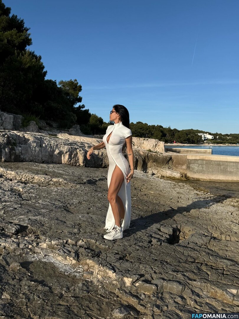 Jovana Djordjevic / callmelolita Nude OnlyFans  Leaked Photo #9