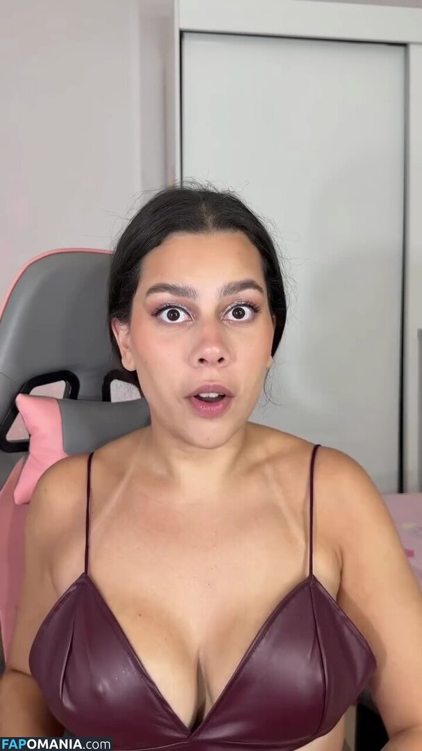 Julia_alvarengaa Nude OnlyFans  Leaked Photo #4