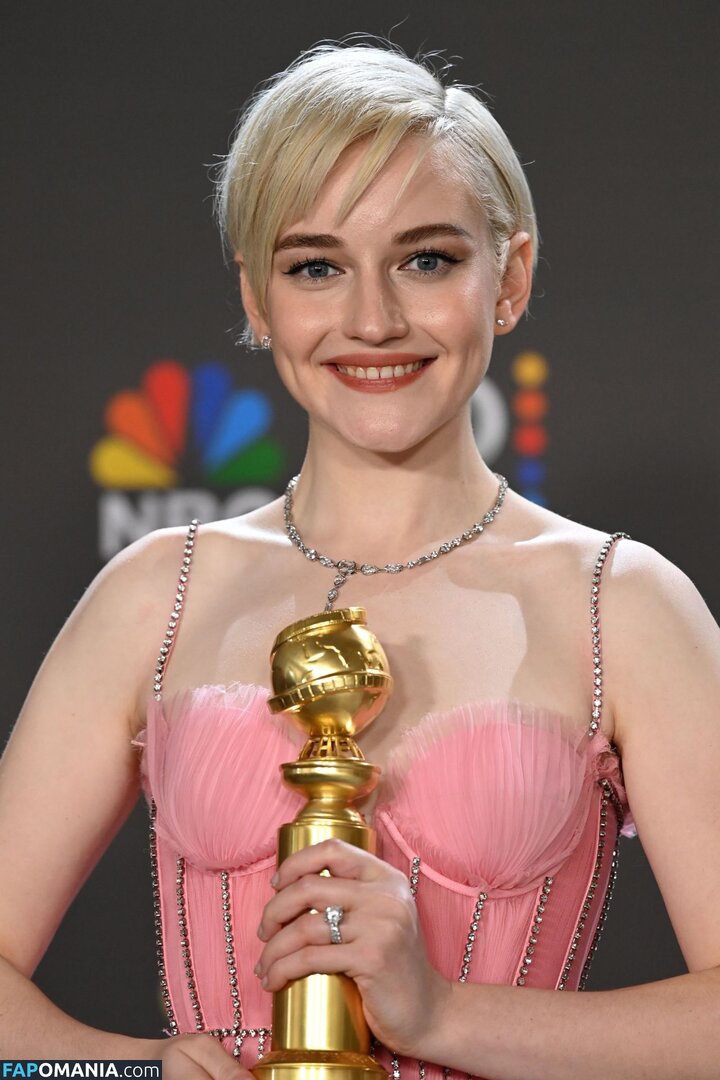 Julia Garner / juliagarnerofficial / ztyg_29 Nude OnlyFans  Leaked Photo #5