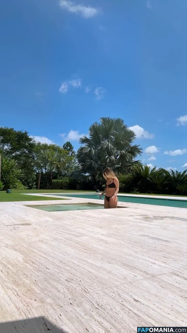 Julia Gomes / julinhagomes Nude OnlyFans  Leaked Photo #6