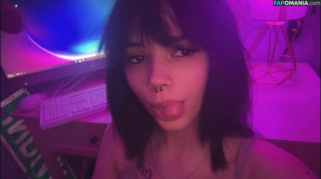 Julia Graham / https: / teasingmoon / teasingmoon... / temptedevil / temptedevil... Nude OnlyFans  Leaked Photo #14